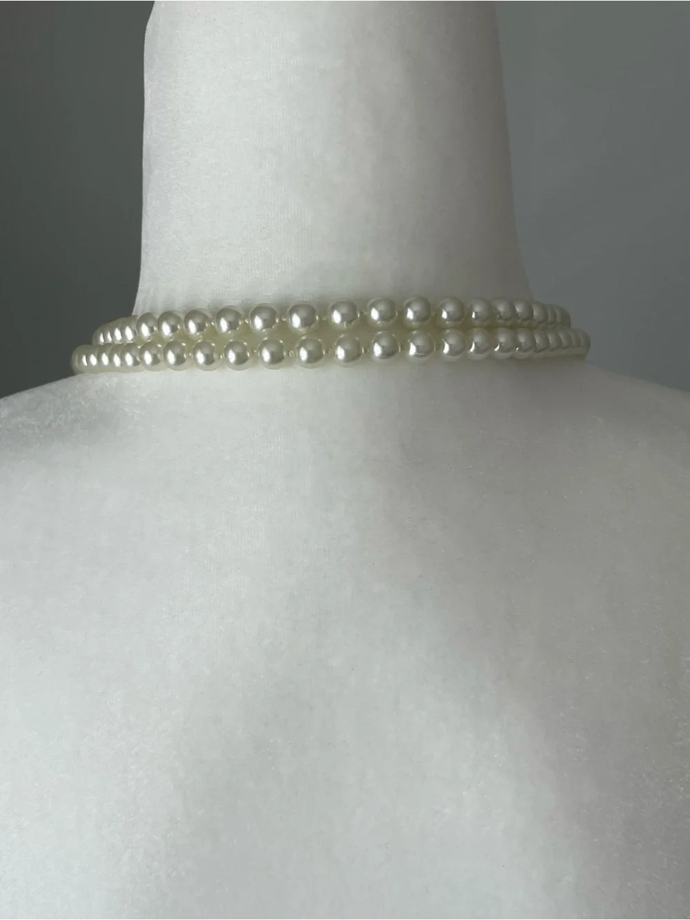 Vintage 1980s Multistrand Art Deco Lady in Hat Faux Pearl Necklace